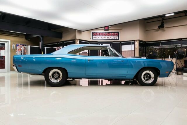 Plymouth Road Runner 1969 image number 9