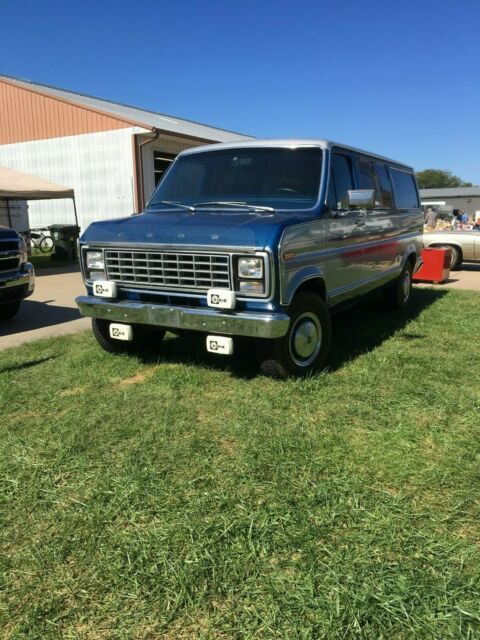 Ford E-Series Van 1979 image number 0