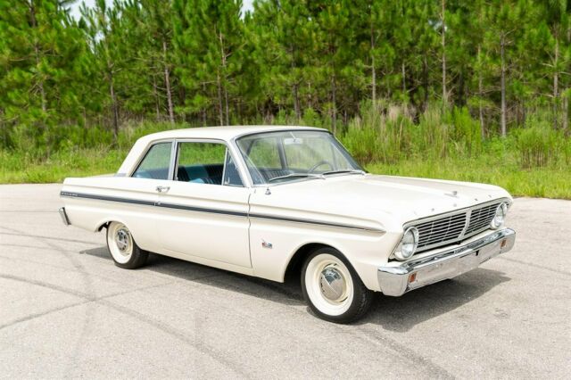 Ford Falcon 1965 image number 17