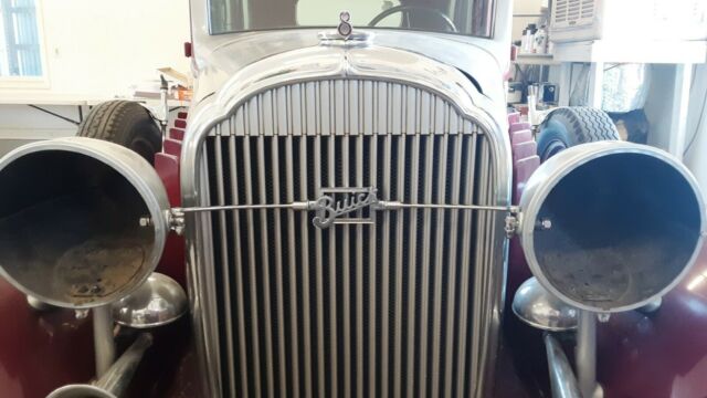 Buick Series 60 1932 image number 2