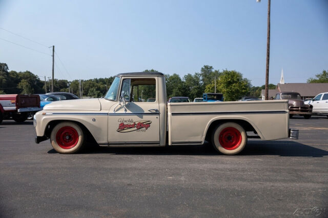 International Harvester 1100 1968 image number 3