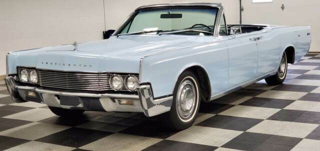 Lincoln Continental 1967 image number 0