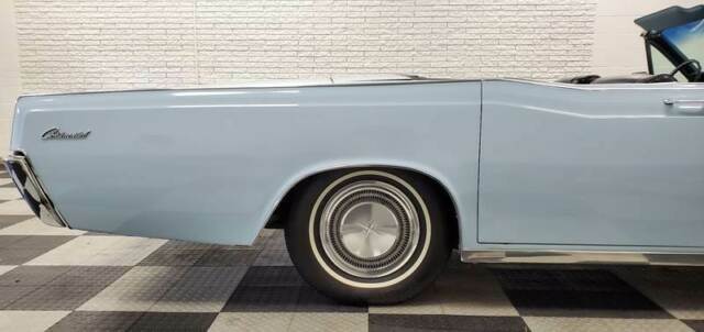 Lincoln Continental 1967 image number 11