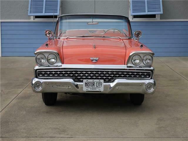 Ford Fairlane 500 Skyliner 1959 image number 26