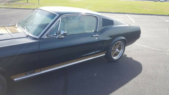 Ford Mustang 1967 image number 2