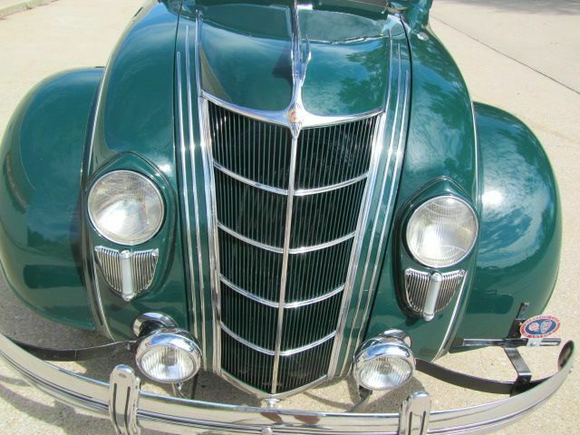 Chrysler C-1 AIRFLOW 1935 image number 13