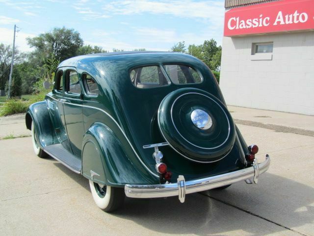 Chrysler C-1 AIRFLOW 1935 image number 30