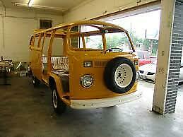 Volkswagen Bus/Vanagon 1977 image number 1