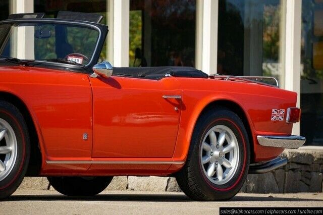 Triumph TR-6 1973 image number 10