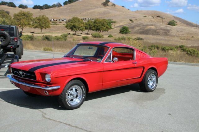 Ford Mustang 1965 image number 14