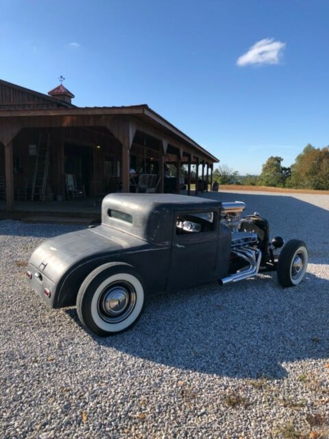 Dodge Custom 1930 image number 18