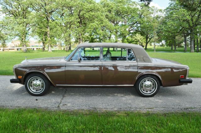 Rolls-Royce Silver Shadow 1976 image number 5