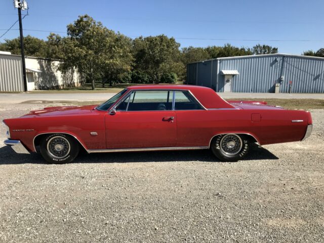 Pontiac Grand Prix 1963 image number 25