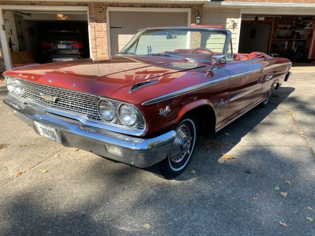 Ford Galaxie 1963 image number 0