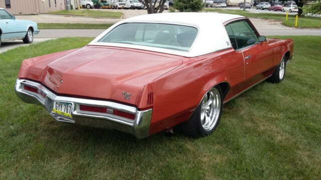 Pontiac Grand Prix 1972 image number 27