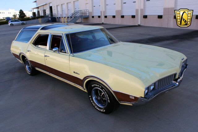 Oldsmobile Vista Cruiser 1969 image number 44