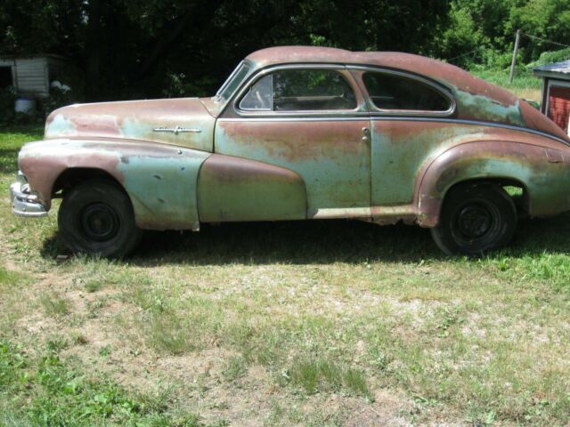 Pontiac Silver Streak 1948 image number 24