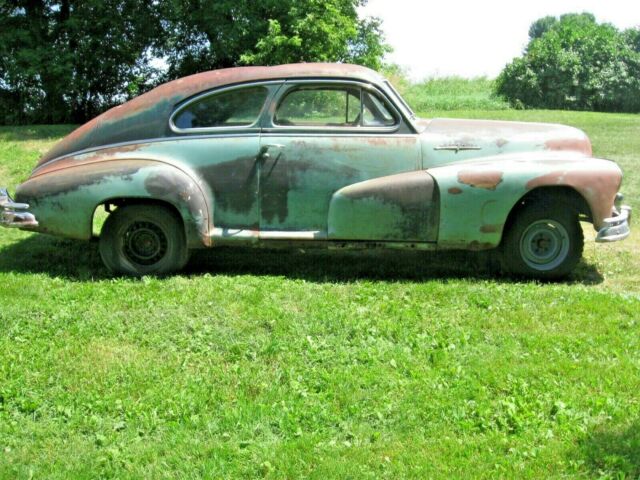 Pontiac Silver Streak 1948 image number 27