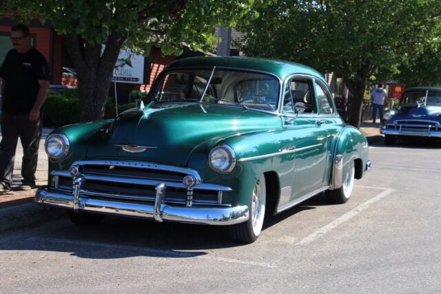 Chevrolet Styleline Deluxe 1950 image number 27