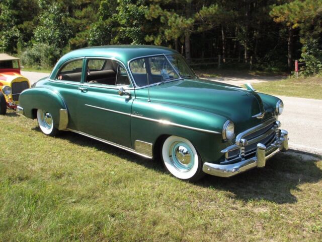 Chevrolet Styleline Deluxe 1950 image number 30