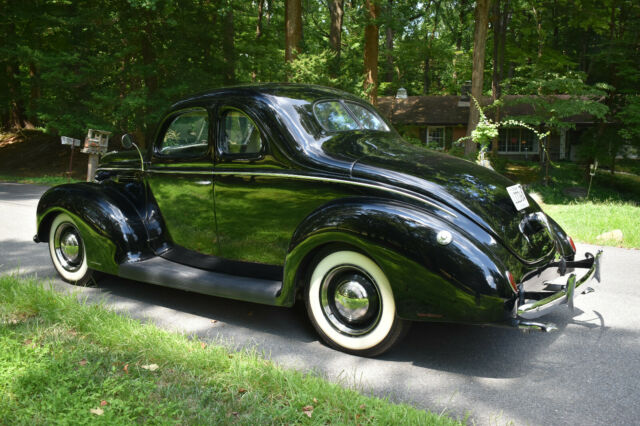 Ford Standard Coupe 1939 image number 2