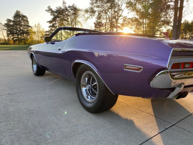 Dodge Challenger 1971 image number 28