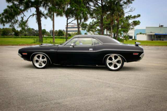 Dodge Challenger 1970 image number 22