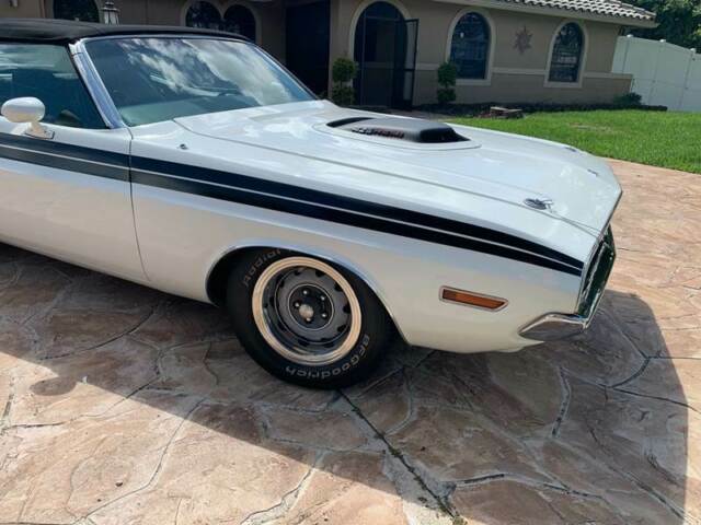 Dodge Challenger 1971 image number 13