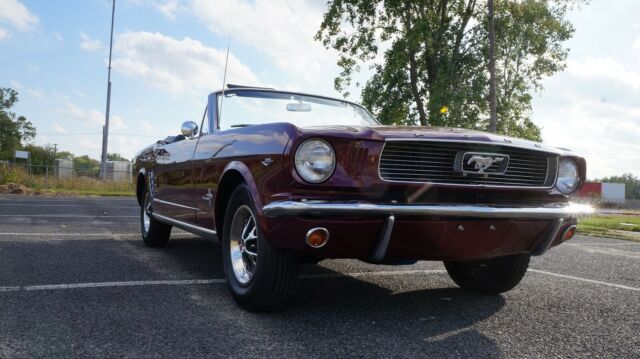 Ford Mustang 1966 image number 10