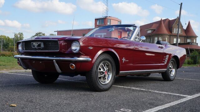 Ford Mustang 1966 image number 27