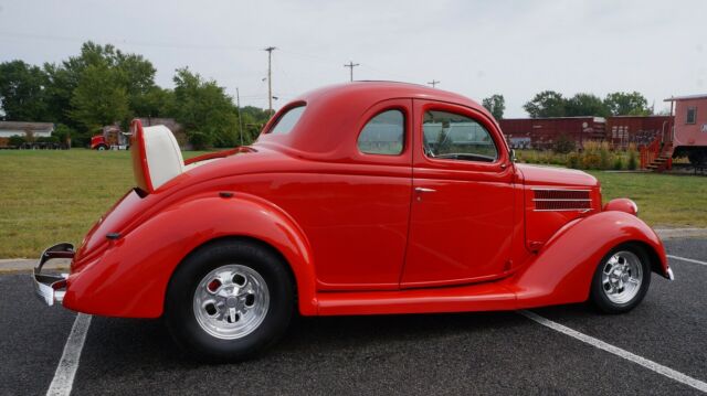 Ford 5 window coupe street rod, 1936 image number 27