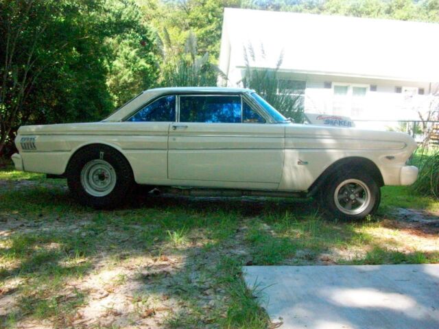 Ford Falcon 1964 image number 1