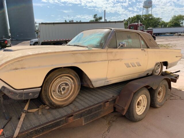 Ford Thunderbird 1963 image number 17