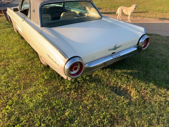 Ford Thunderbird 1963 image number 3