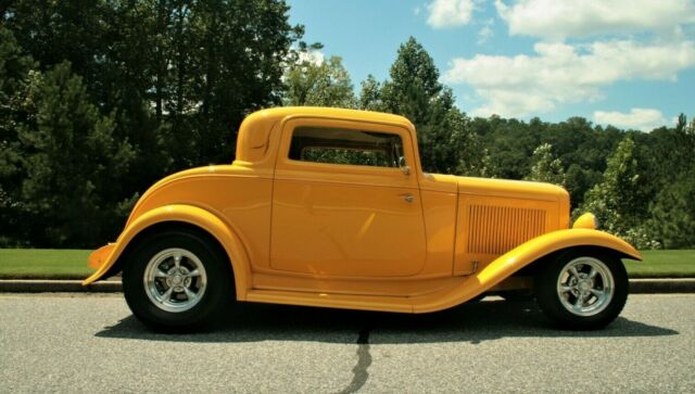 Ford 3 Window Coupe 1932 image number 23