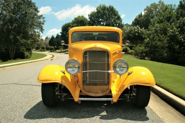 Ford 3 Window Coupe 1932 image number 7