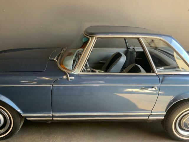 Mercedes-Benz SL-Class 1965 image number 10