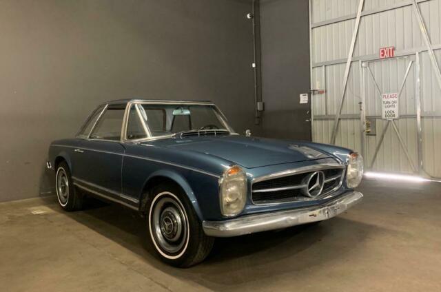 Mercedes-Benz SL-Class 1965 image number 27