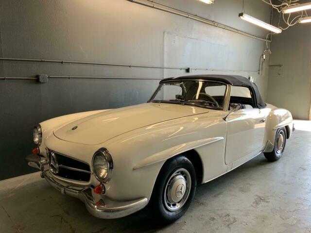 Mercedes-Benz SL-Class 1962 image number 23