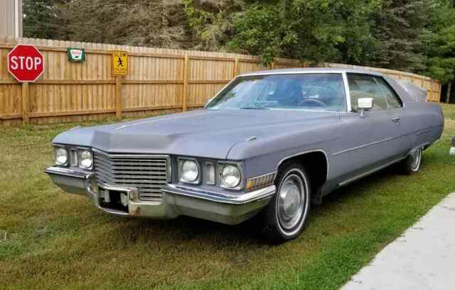 Cadillac DeVille 1972 image number 0