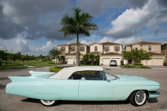 Cadillac DeVille 1960 image number 22