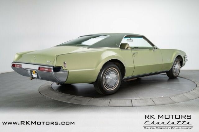 Oldsmobile Toronado 1969 image number 32