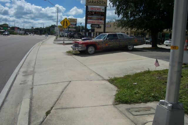 Cadillac DeVille 1975 image number 23