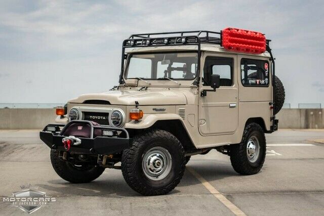 Toyota FJ Cruiser 1975 image number 20