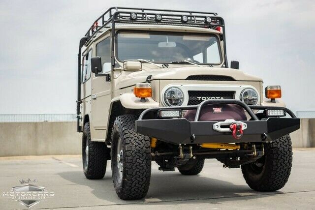 Toyota FJ Cruiser 1975 image number 28