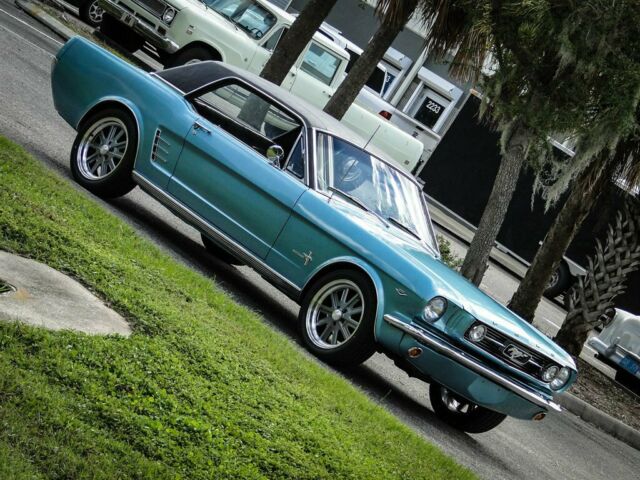 Ford Mustang 1966 image number 10