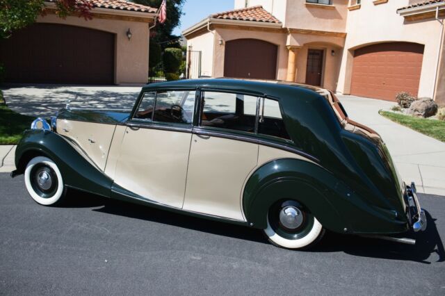 Rolls-Royce Silver Wraith 1948 image number 2