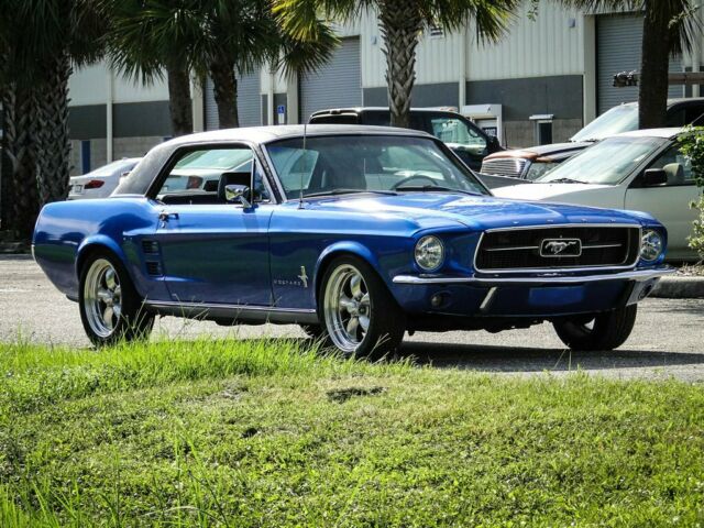 Ford Mustang 1967 image number 13