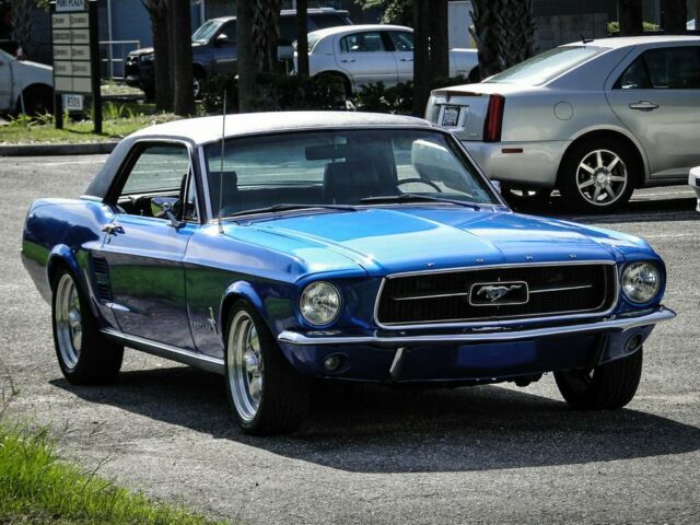 Ford Mustang 1967 image number 14