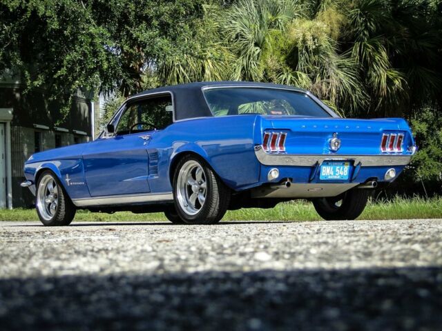 Ford Mustang 1967 image number 30